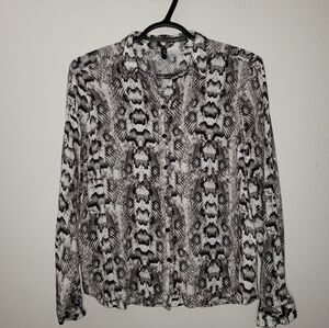 H&M Snakeskin Pattern Button Down shirt